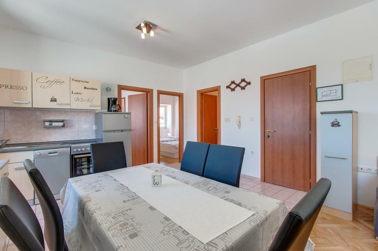Bellus Mare Apartment *